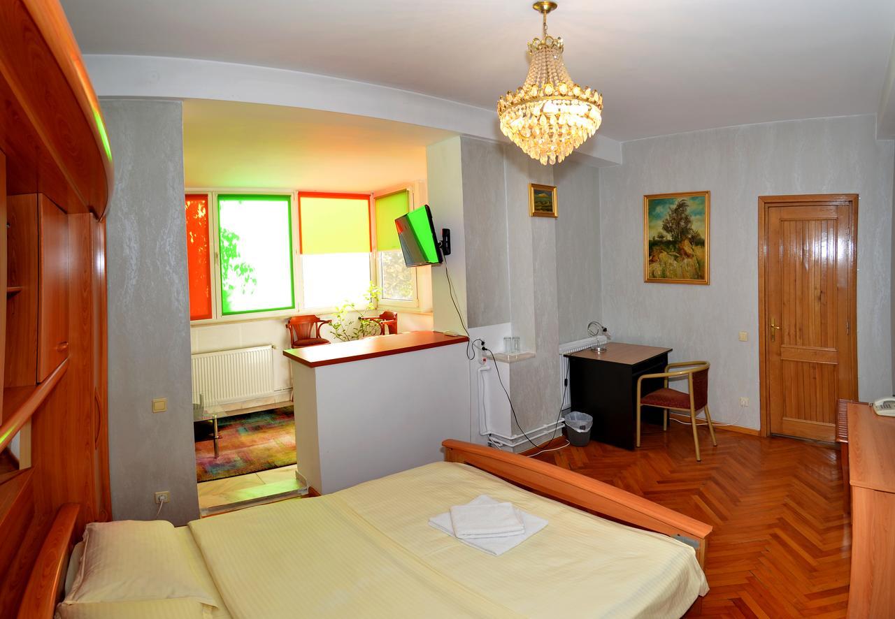 Vila A&B Bukares Bagian luar foto