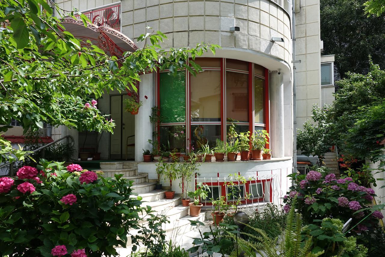 Vila A&B Bukares Bagian luar foto