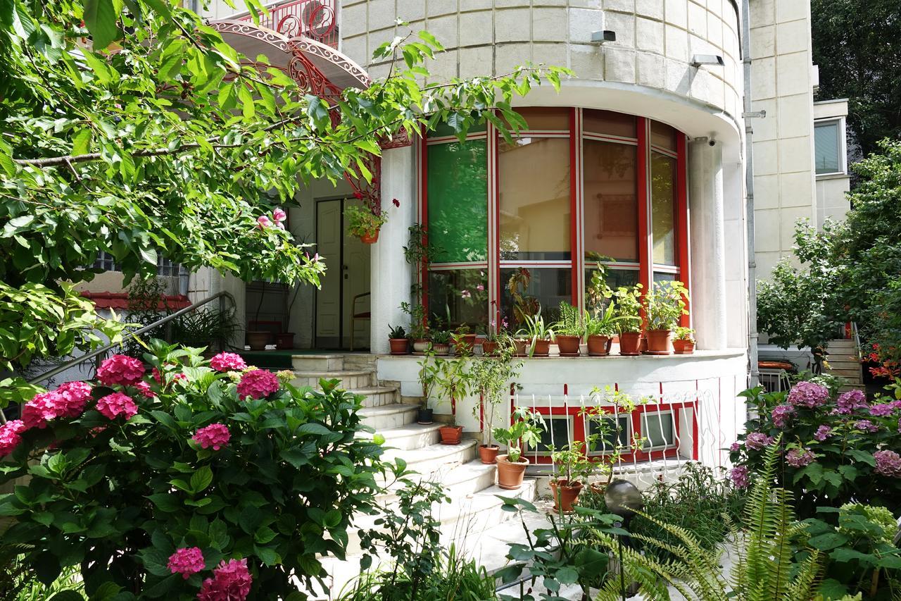 Vila A&B Bukares Bagian luar foto